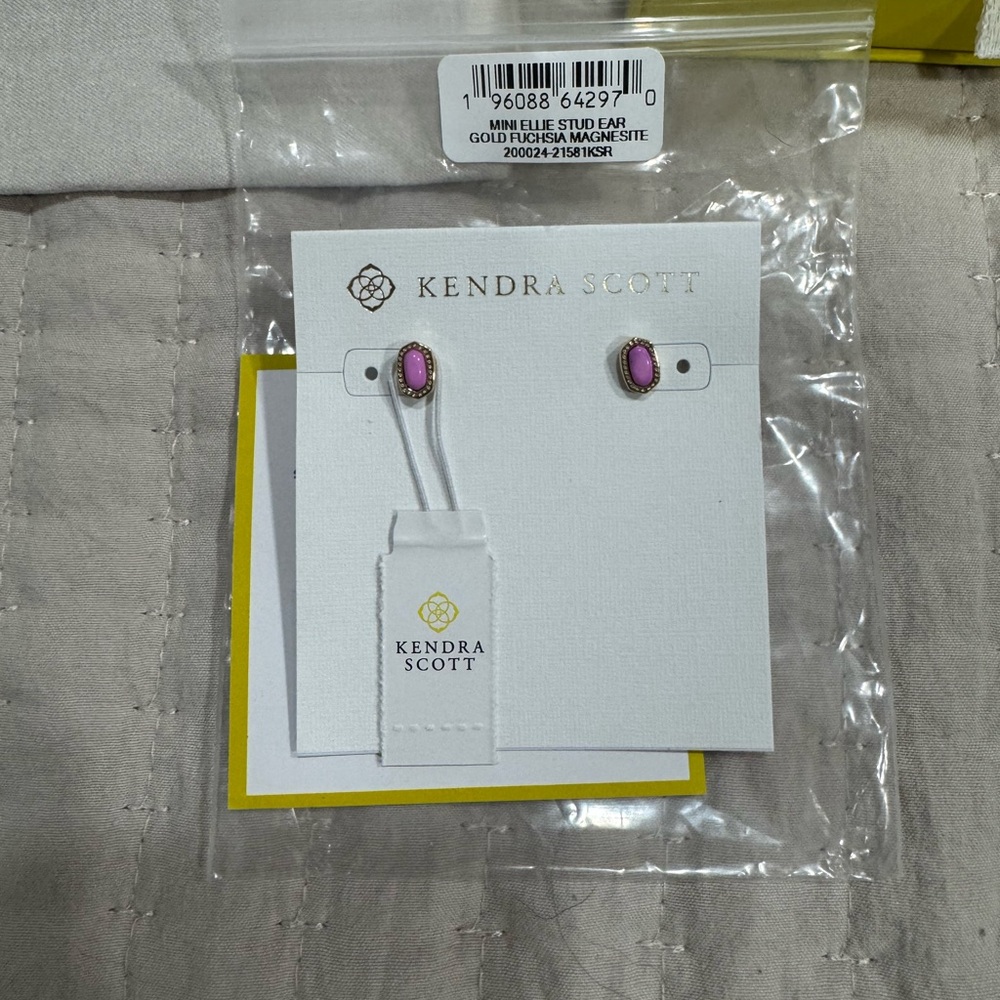 Kendra Scott Earrings